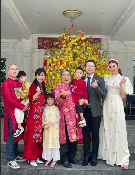 Con trai Lan Khuê: Gia đình tỷ phú, sống như hoàng tử nhỏ trong lâu đài-9