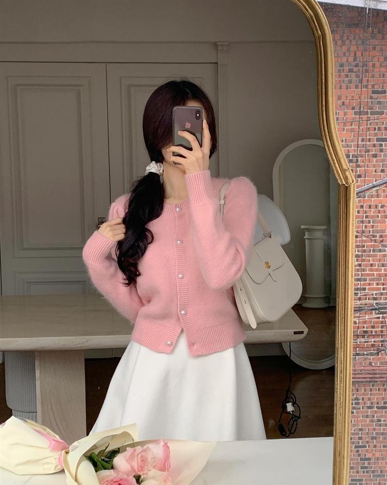 5 kiểu tóc ngọt ngào, xinh tươi phù hợp khi diện váy liền-5