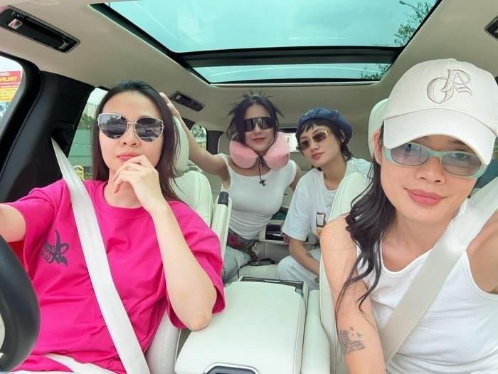 Mẹ hai con Diệp Lâm Anh khoe dáng nuột nà bên nhóc tỳ, sắc vóc khiến dân tình khó tin-3