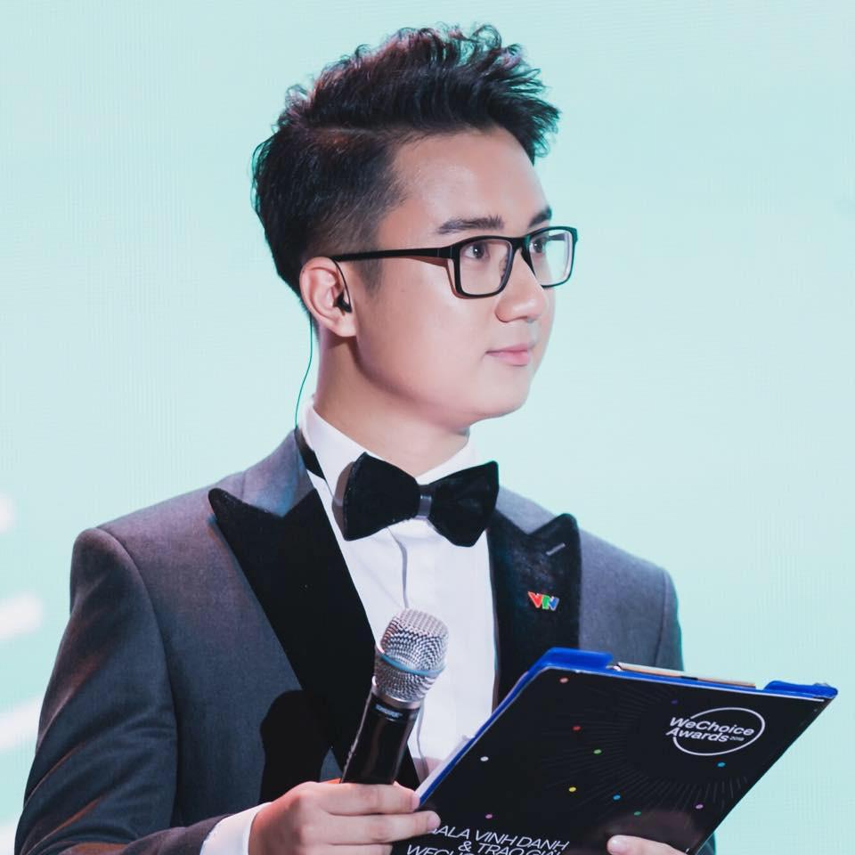 MC Sơn Lâm VTV: Tôi bay bổng, ham chơi nhưng vợ lại kỷ luật-2