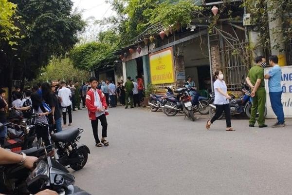 Bắt 2 thanh niên vô cớ chém người giữa đường-2