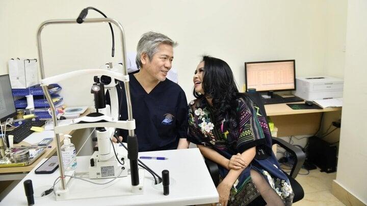 Diva Thanh Lam tung loạt ảnh tình tứ, phủ nhận tin đồn chia tay bạn trai bác sĩ-2