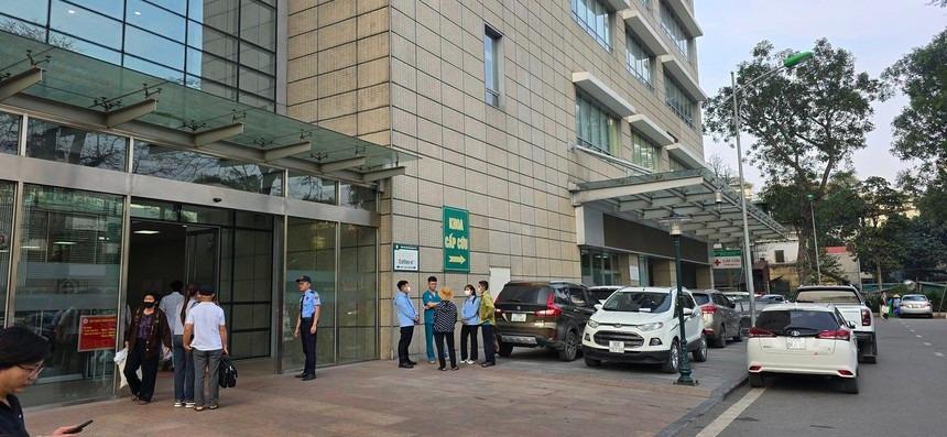 Nam sinh lớp 8 bị đánh chết não ở Long Biên: Bố mất sớm, mẹ bán hàng rong-2