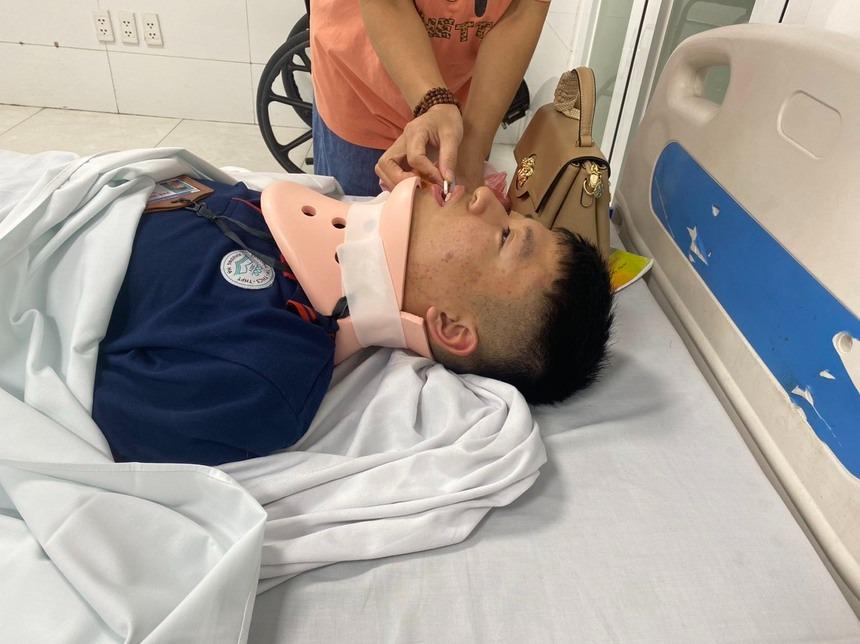 Nam sinh lớp 8 bị đánh chết não ở Long Biên: Bố mất sớm, mẹ bán hàng rong-3