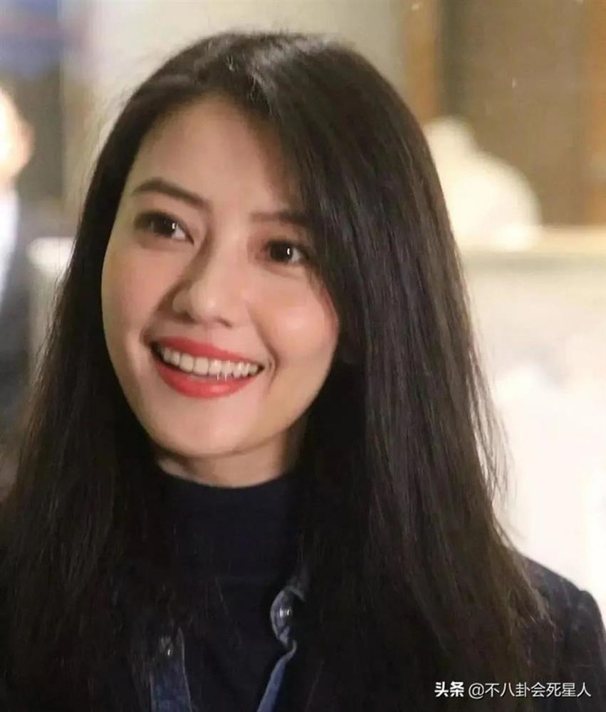 Người phụ nữ mang đặc điểm nào trên gương mặt có tướng vượng phu?-2