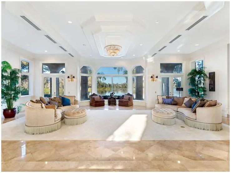 Thú chơi xa xỉ bậc nhất của ông hoàng phóng túng, hạ gục bao mỹ nhân bốc lửa-4