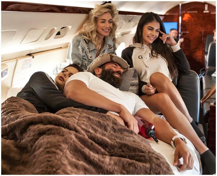 Thú chơi xa xỉ bậc nhất của ông hoàng phóng túng, hạ gục bao mỹ nhân bốc lửa-5