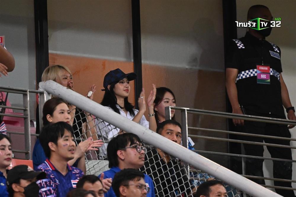 Lisa (BlackPink) chứng kiến Hàn Quốc vùi dập Thái Lan-7