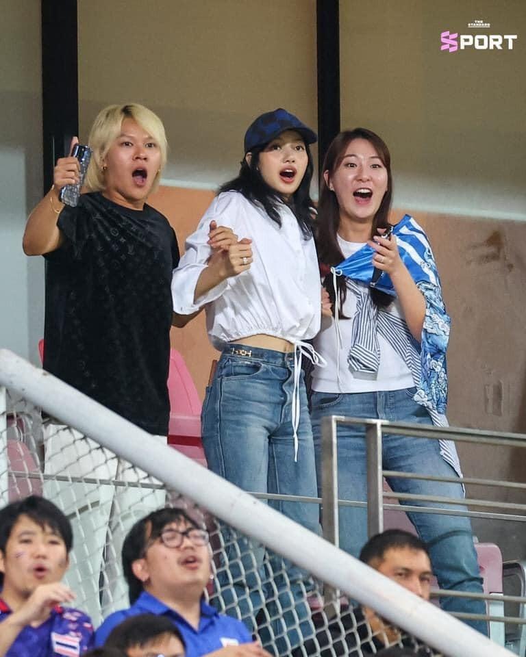 Lisa (BlackPink) chứng kiến Hàn Quốc vùi dập Thái Lan-8