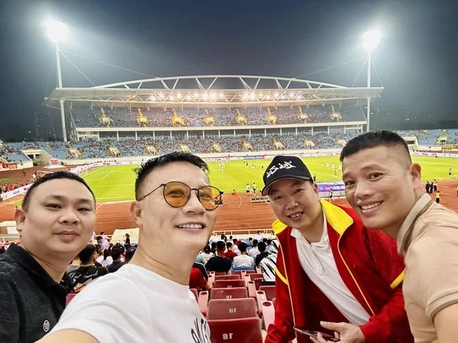 Sao Việt thất vọng trước màn thua 3-0 của tuyển Việt Nam, Lại Văn Sâm nói: Đây là đội tuyển kém nhất từ trước tới giờ-2