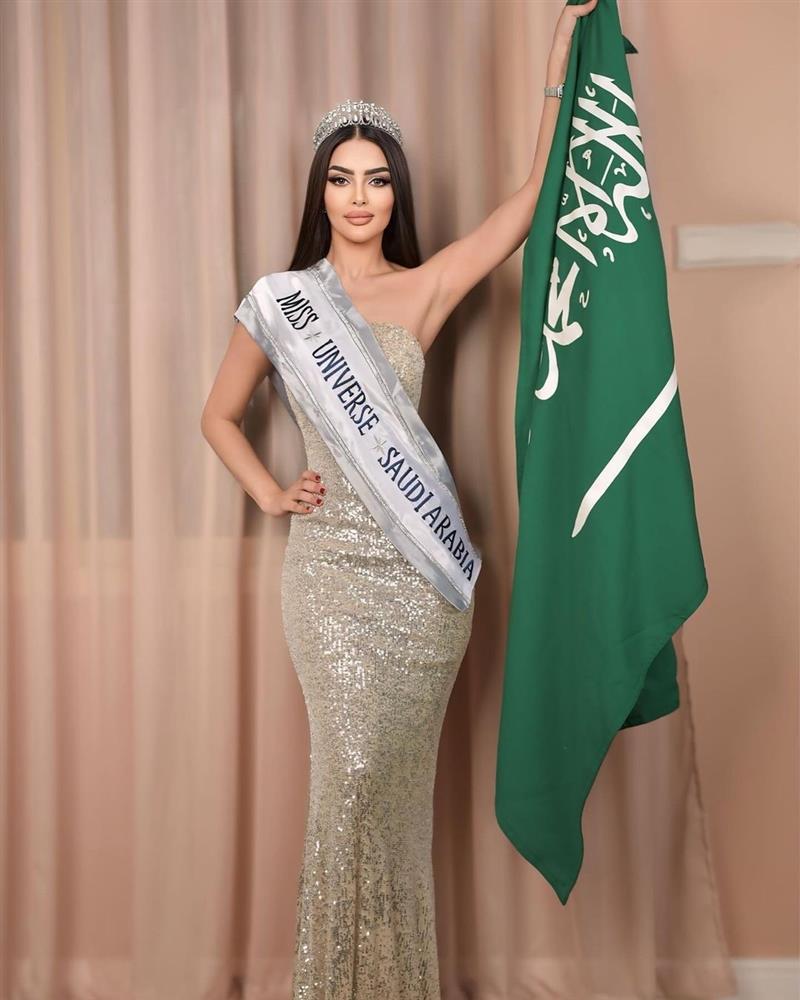 Nhan sắc gây tranh cãi của người đẹp Saudi Arabia đầu tiên thi Hoa hậu Hoàn vũ-1