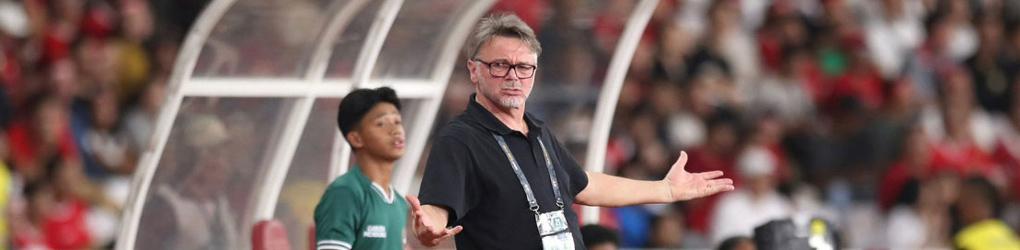 HLV Philippe Troussier từ chức