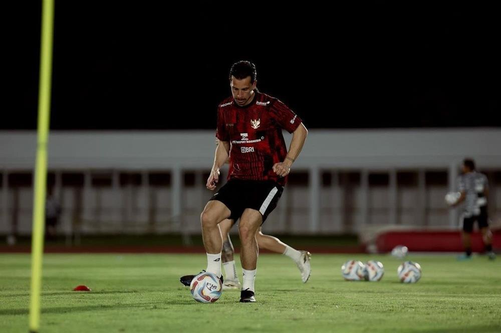 Dàn cầu thủ nhập tịch, cao trên 1,85m của đội tuyển Indonesia-6