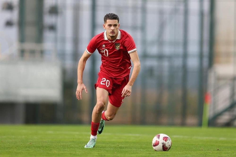 Dàn cầu thủ nhập tịch, cao trên 1,85m của đội tuyển Indonesia-8