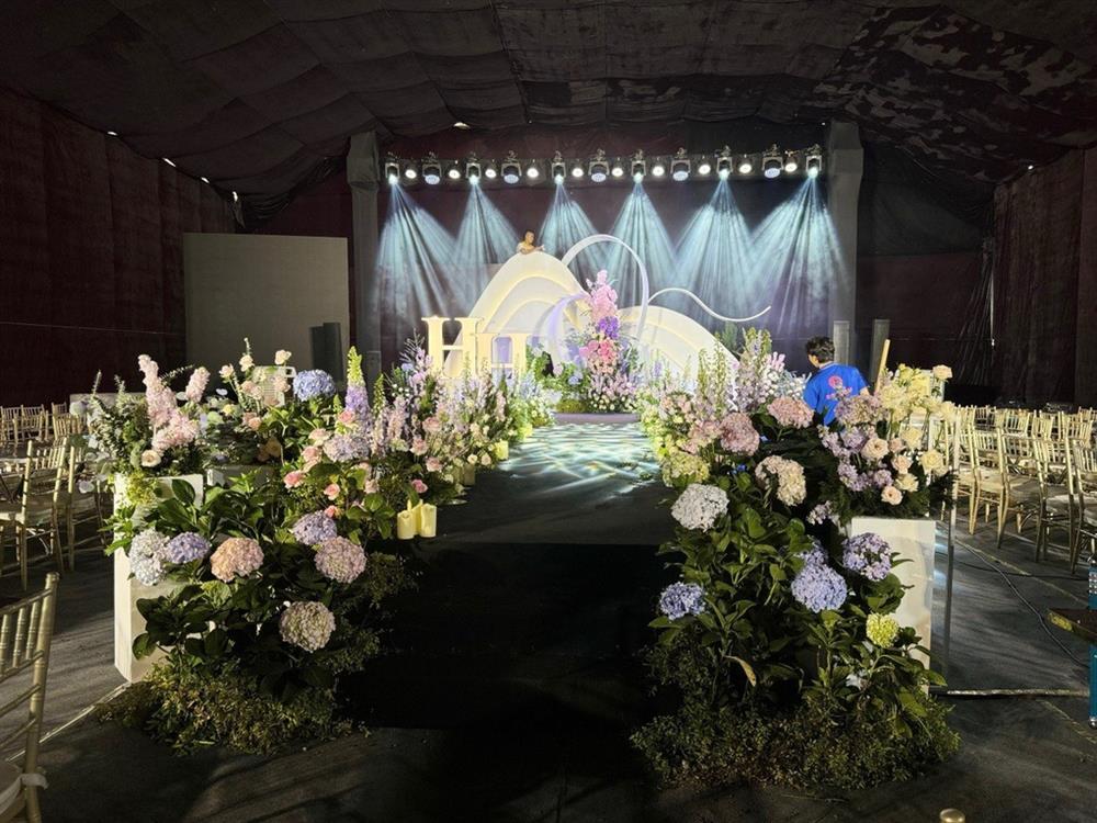 Sau trận gặp Indonesia, Quang Hải về nhà trong đêm để chuẩn bị đám cưới-1