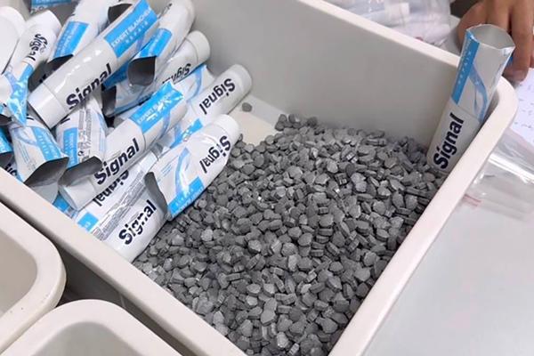 Tạm giữ hình sự 26 đối tượng hẹn nhau hỗn chiến trong đêm ở Hà Nội-2