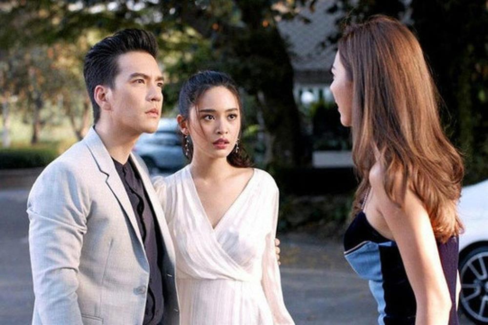 Bắt gặp gái lạ ôm bạn trai, tôi có hành động khiến sau này ân hận-1