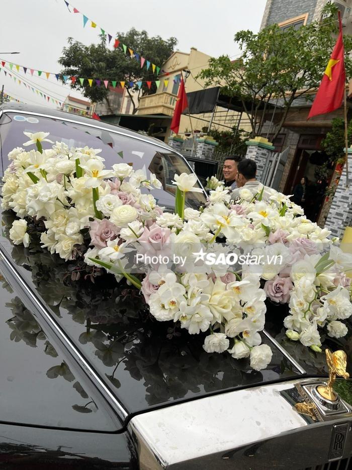 Ngắm xe dâu Rolls-Royce hàng chục tỷ đồng của cầu thủ Quang Hải-3