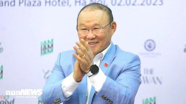 Tìm thầy mới cho tuyển Việt Nam: Top 5 HLV chữa cháy được cổ động viên tiến cử-2