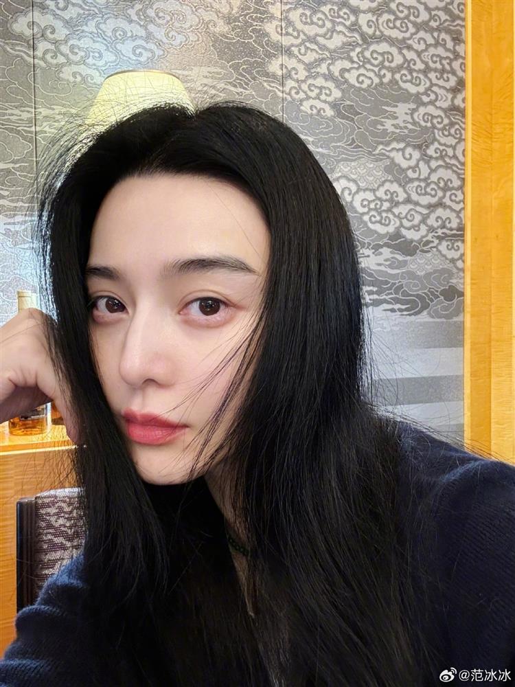 Phạm Băng Băng khoe ảnh mặt mộc cực đỉnh ở tuổi 42, CĐM ngỡ bị thời gian bỏ quên-1