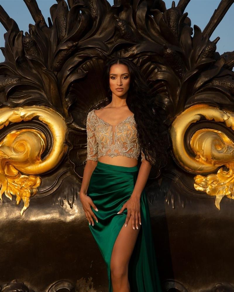 Người đẹp Bờ Biển Ngà gây chú ý ở Hoa hậu Siêu quốc gia 2024