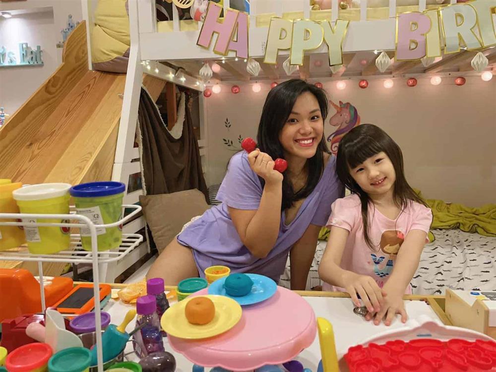 Lên 8 tuổi, con gái lai Tây của Phương Vy Idol xinh xắn như búp bê, thừa hưởng năng khiếu âm nhạc-5