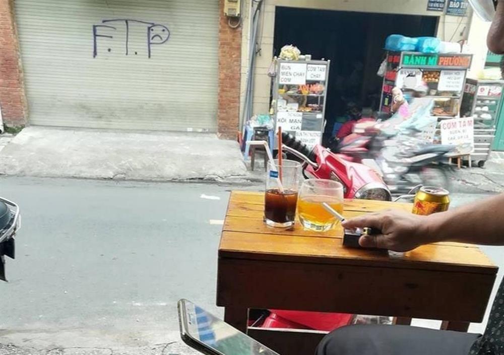 Cô gái nghẹn đắng nuốt ly cà phê 65.000 đồng vì không dám sống nghèo-2