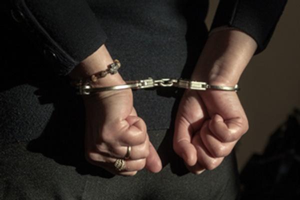 Vali bí ẩn màu đen sau bữa tiệc ma túy ở Đồng Hới-3