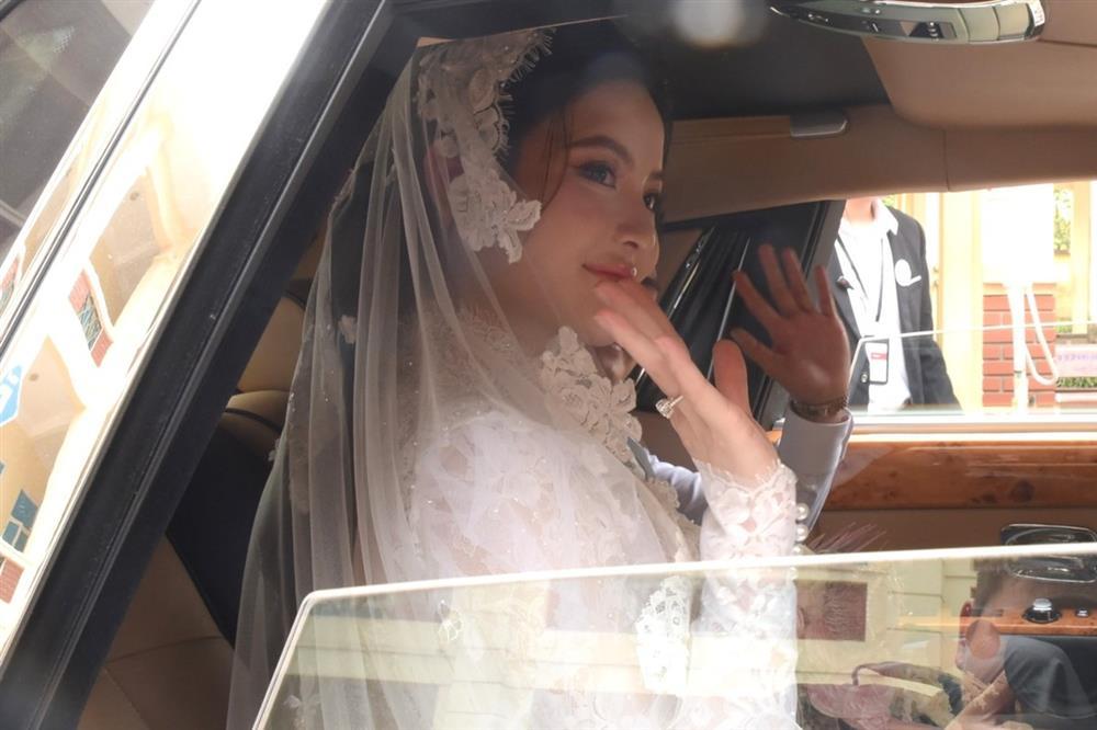 Cận nhan sắc cô dâu Chu Thanh Huyền-3