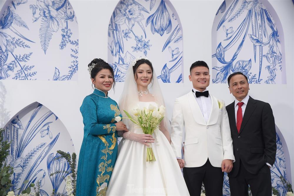HLV Park Hang-seo dự đám cưới Quang Hải - Chu Thanh Huyền-8