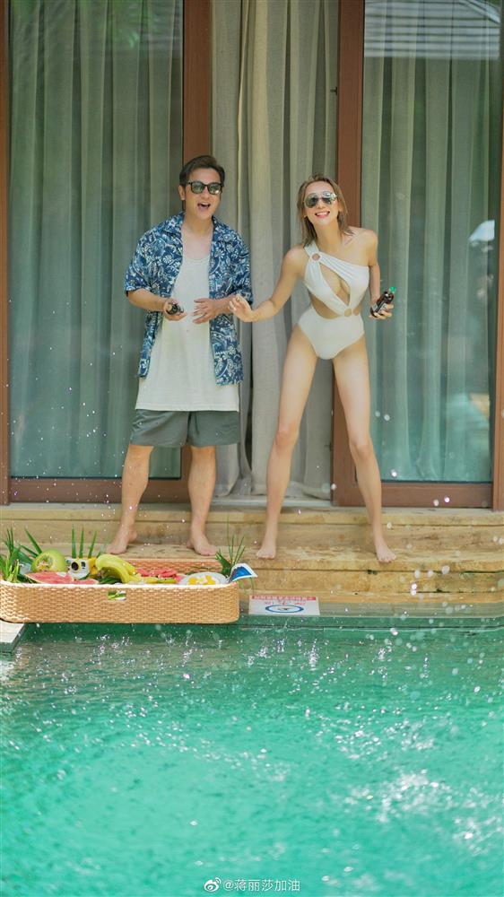 Sinh 4 con, vợ kém 16 tuổi của Tôn Ngộ Không Trần Hạo Dân vẫn có body nuột nà nhờ đâu?-3