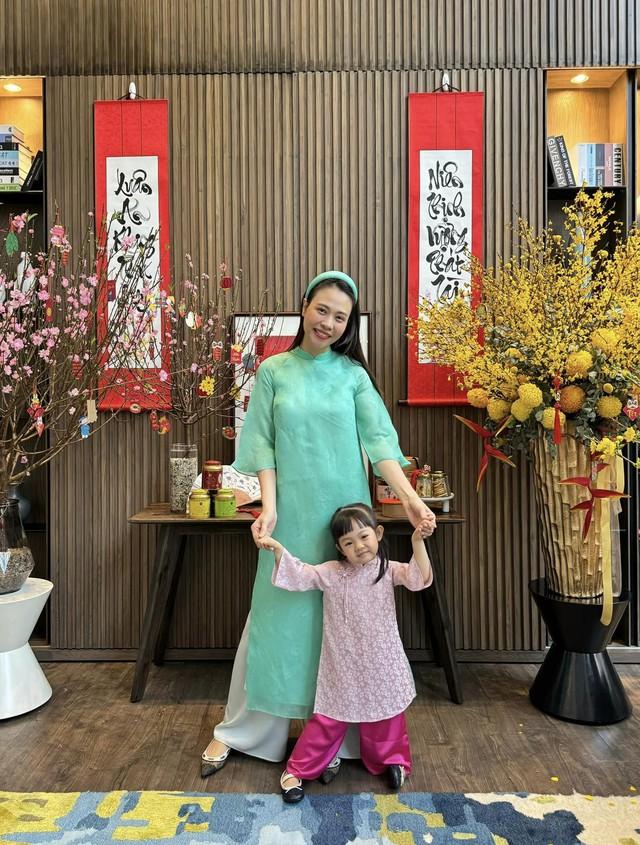 Thời trang mẹ con sao Việt: Đàm Thu Trang - Cường đô la đầu tư cho con thế nào?-3