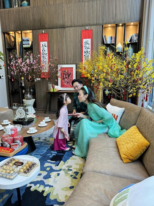 Thời trang mẹ con sao Việt: Đàm Thu Trang - Cường đô la đầu tư cho con thế nào?-2