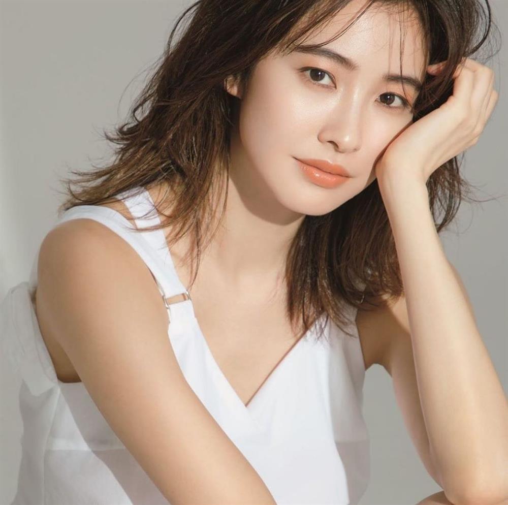 Hoa hậu Nhật Bản bị xem là nỗi ô nhục quốc gia giờ ra sao?-13