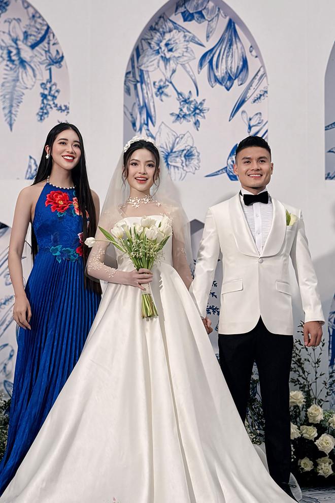 MC tiết lộ hậu trường siêu đám cưới của Quang Hải - Chu Thanh Huyền-1