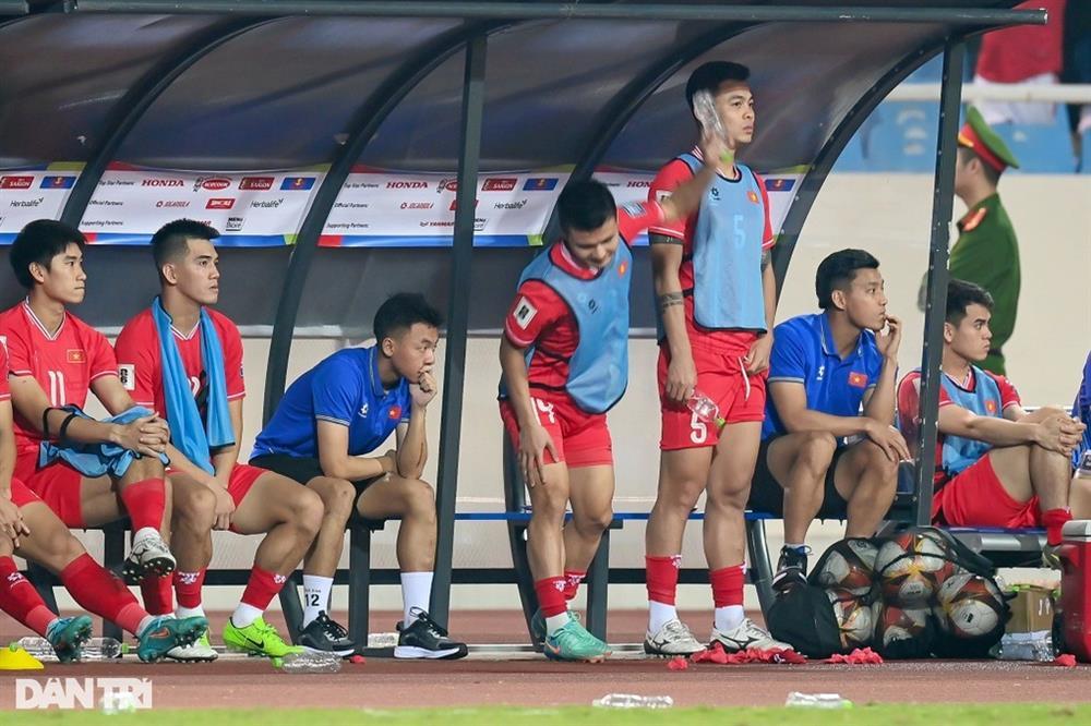 HLV Troussier quá bảo thủ, người thay thế cần hiểu văn hóa Việt Nam-1