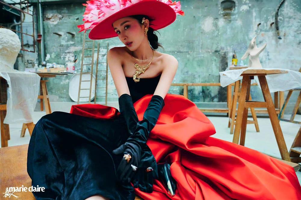 Dương Mịch chứng minh đẳng cấp thời trang, cân được mọi tạo hình trên tạp chí-2