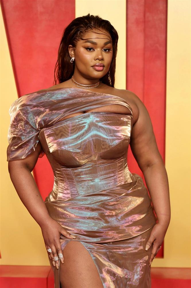 Những người mẫu ngoại cỡ định hình lại lịch sử thời trang-1