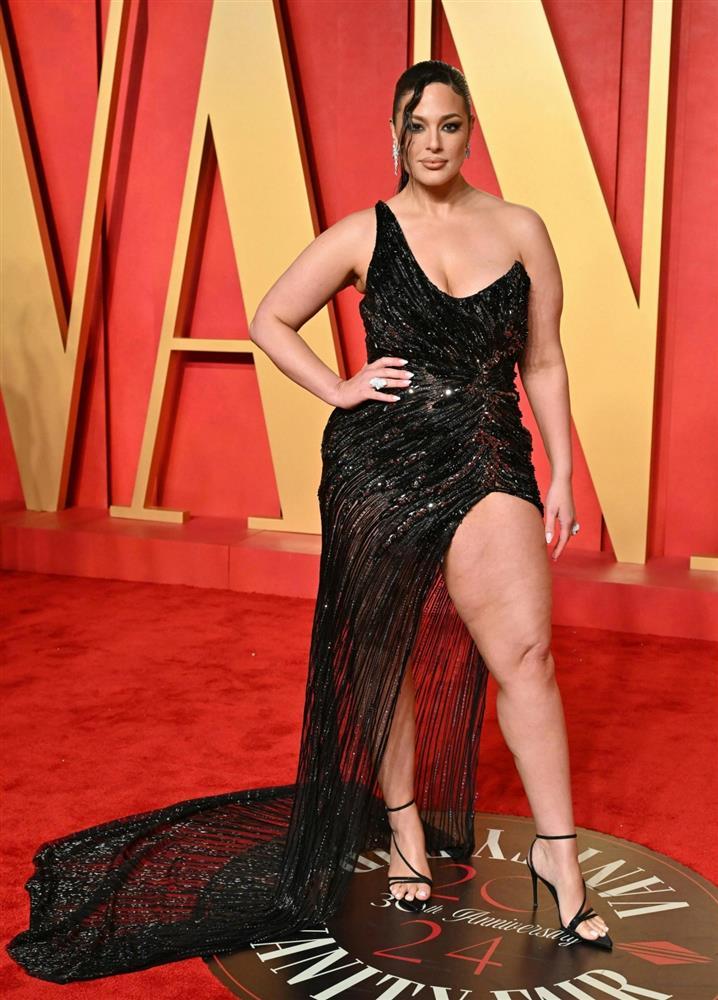 Những người mẫu ngoại cỡ định hình lại lịch sử thời trang-4