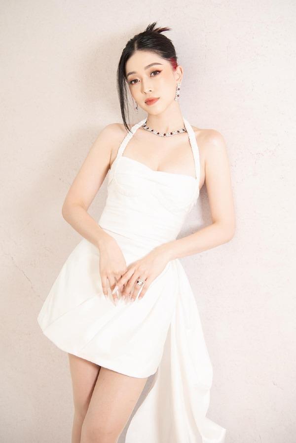 Rộ clip Á hậu Phương Nga cọc với chồng, khán giả lại chú ý đến nhan sắc nữ chính-7