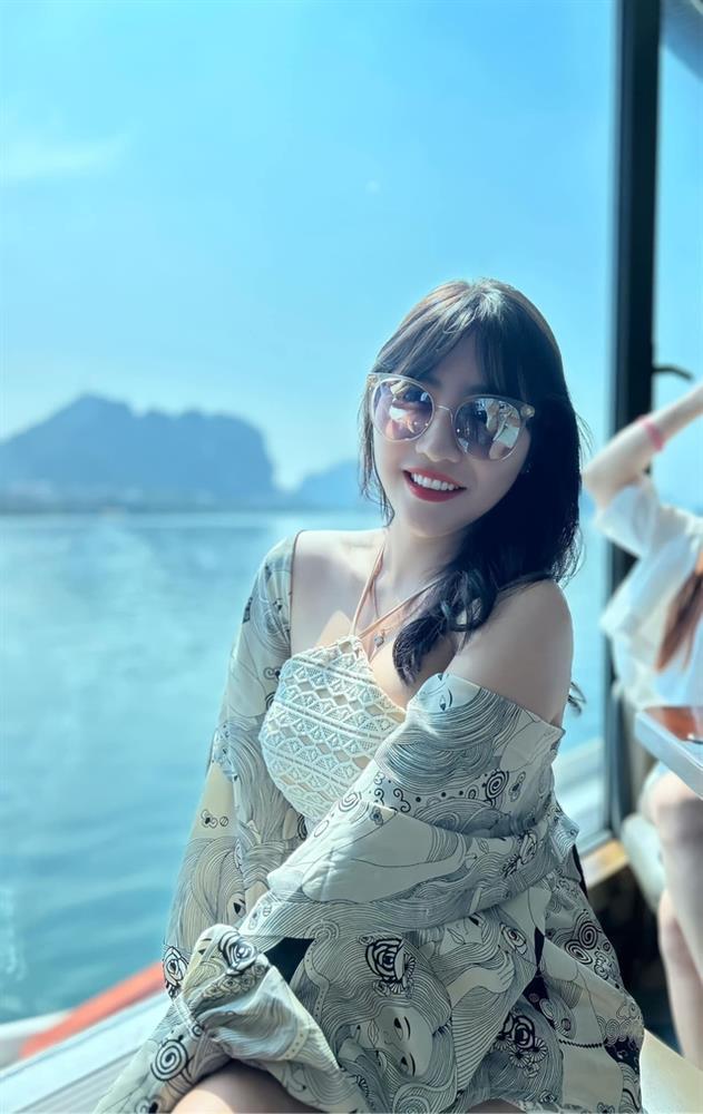 Diện kiến bạn gái tổng tài gia trưởng, nhan sắc và body không thể tin nổi!-5