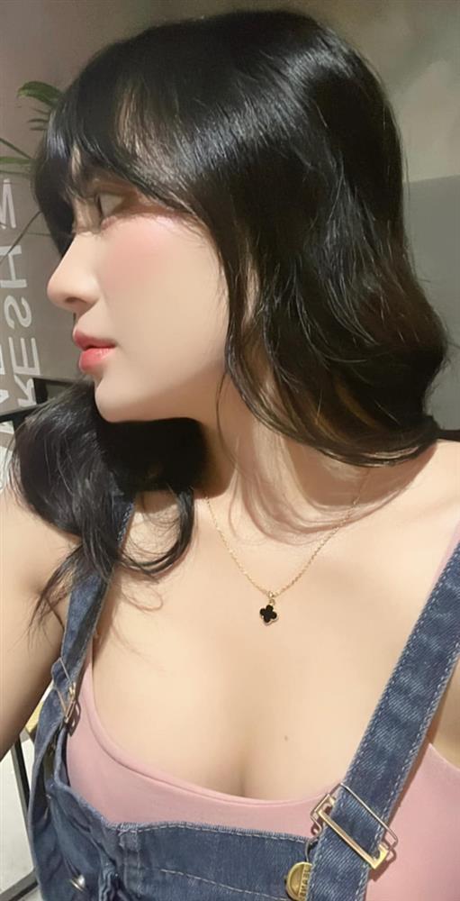 Diện kiến bạn gái tổng tài gia trưởng, nhan sắc và body không thể tin nổi!-6