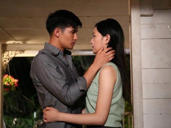 12h đêm chị giúp việc diện váy 2 dây đi hẹn hò, đi theo rình tôi tá hỏa nhận ra người mà chị ta cặp kè-1