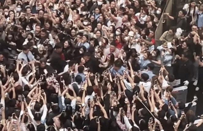 Cặp LGBT chú Ninh anh Âm hút tỷ view, fan vây kín: Vì sao gen Z cuồng?-3