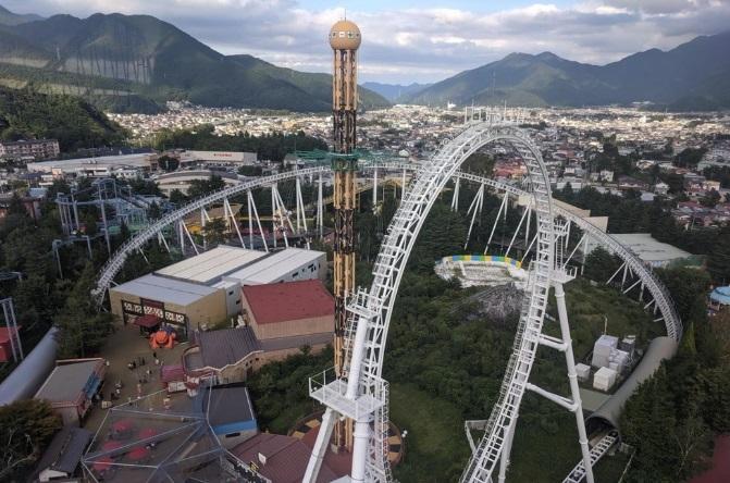 Tàu nhanh nhất thế giới đóng cửa mãi mãi sau vụ người chơi gãy xương cổ-2