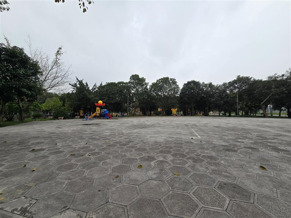 Cận cảnh khu vực nam sinh lớp 8 bị đánh chết não: Sân bóng rổ không có camera an ninh-5