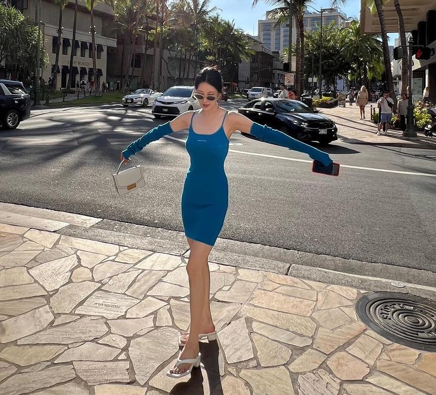 10 set đồ mùa hè trẻ trung tham khảo từ các mỹ nhân U40 nhóm SNSD-6