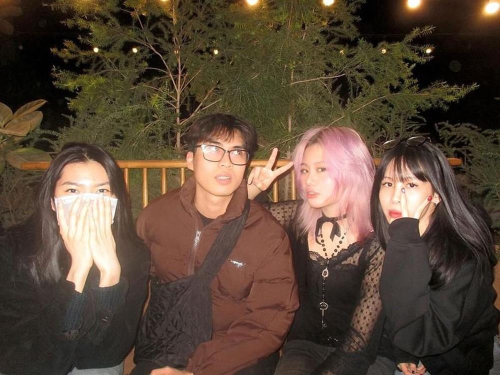 Mốt chụp ảnh mờ ảo như thời bố mẹ, đang được nhiều hot girl yêu thích-1