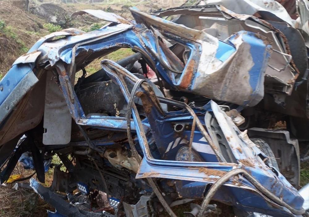 Ô tô đột ngột mất phanh lao xuống vực ở Sa Pa-2