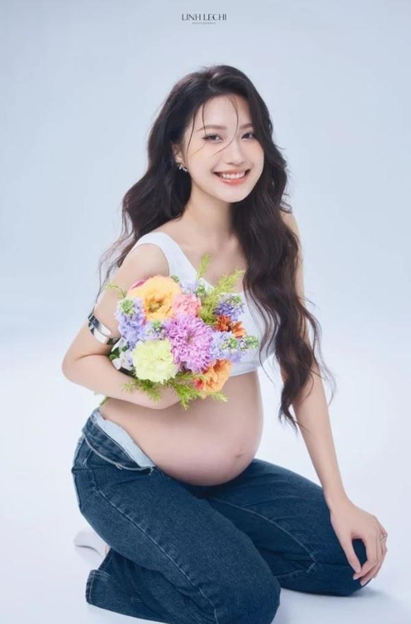 Nghệ sĩ Việt rục rịch đón rồng con năm 2024-4